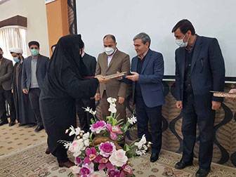 همزمان با سالروز ولادت حضرت فاطمه (س) همایش بانوی ایرانی در میانه برگزار شد