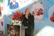 فرمانده قرارگاه منطقه ای عاشورا: امروز هیچ قدرتی قادر به متوقف کردن قطار انقلاب نیست
