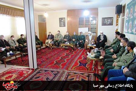 به مناسبت گرامیداشت روز پاسدار؛ جمعی از کارکنان سپاه با امام جمعه میانه دیدار کردند