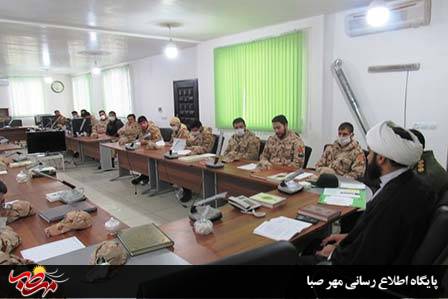کارکنان وظیفه سپاه میانه، مهارت های روخوانی قرآن را فرا می گیرند