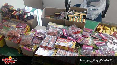 کشف ۱۲ هزار عدد انواع مواد محترقه در میانه