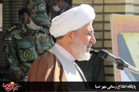 امام جمعه میانه: نظامیان قلعه های مستحکم امنیت آفرین برای مردمند