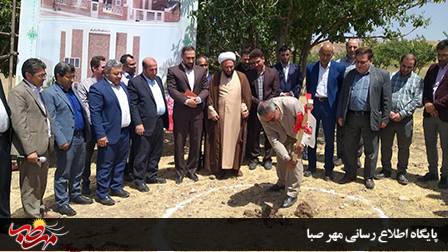 کلنگ احداث ساختمان ثبت اسناد ترکمانچای زمین زده شد
