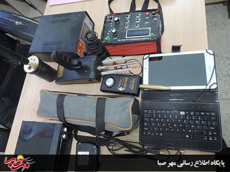 کشف ۲دستگاه گنج یاب میلیاردی در میانه