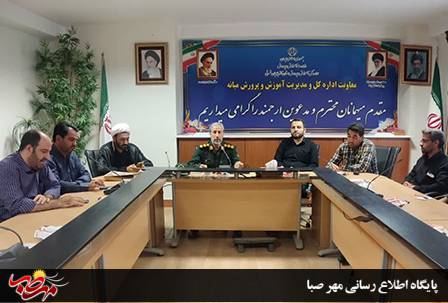 فرمانده سپاه میانه:فعالان مجازی در خط مقدم مقابله با جنگ رسانه ای دشمن هستند