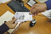 حداقل دریافتی حقوق بگیران در سال آینده ۱۳ میلیون تومان خواهد بود