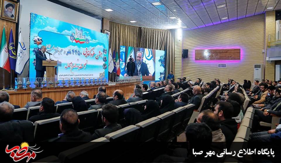 جشن خودکفایی چهار هزار و ۴۵۰ نفر از مددجویان زیر پوشش کمیته امداد استان و تجلیل از یاوران اشتغال