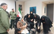 ویلچرهای اهدایی رهبر انقلاب به دست معلولان آذربایجان شرقی رسید