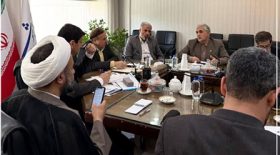 پیگیری مطالبات کارکنان اداره پست و کارگزاران مخابرات و تقویت اینترنت و آنتن دهی در بخش ها و روستاهای میانه و ترکمانچای