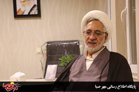 مظفری میانجی کارشناس اجتماعی و دینی؛ دولت در برخورد با قاچاقچیان و رانت خواران نباید کوتاهی کند