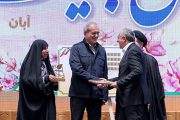 تقدیر رییس جمهور از استاندار آذربایجان شرقی در سومین رویداد جایزه ملی جوانی جمعیت