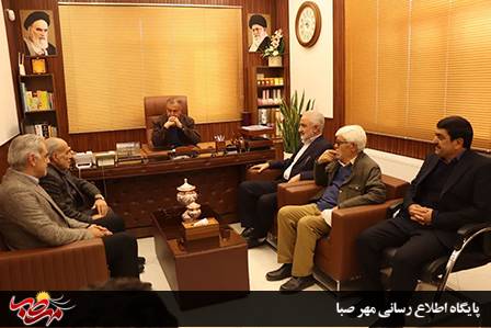 فرماندار ویژه میانه در بازدید از واحد تولیدی کیمیاگران:حمایت از سرمایه گذاری و اشتغال اولویت شهرستان است