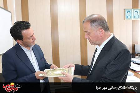 حضور سرزده فرماندار ویژه میانه در اداره برق و تجلیل از خدمات شبانه‌روزی در روزهای بحرانی