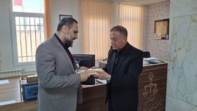 تجلیل فرماندار ویژه میانه از دادستان شهرستان به مناسبت هفته قوه قضاییه