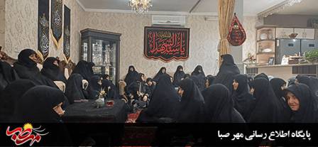 چراغ روضه این خانه ۴۰ سال روشن است