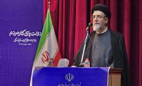 تأکید امام جمعه میانه بر تلاش مضاعف مسئولان برای رفع مشکلات مردم