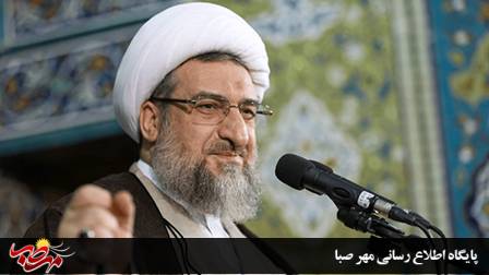 امام جمعه تبریز: مسؤولان دولتی حق حضور در مراسم‌های بی‌عفتی را ندارند